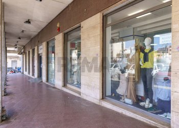 Terrazza - Locale Commerciale Piazza della Vittoria
40, Siracusa - foto 44