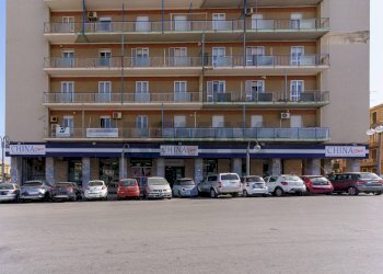 Edificio all\'aperto - Locale Commerciale Piazza della Vittoria
40, Siracusa - foto 47