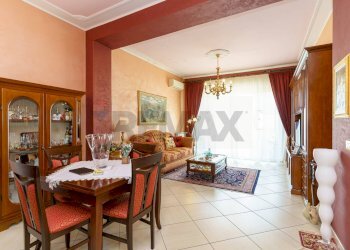 Sala da pranzo - Quadrilocale Via Tommaso Fazello
 
7, Catania - foto 2