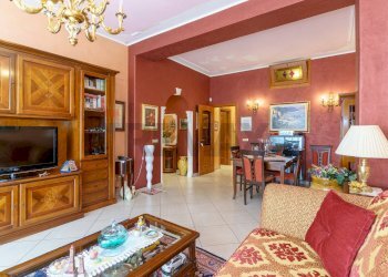 Sala da pranzo - Quadrilocale Via Tommaso Fazello
 
7, Catania - foto 6