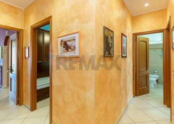 Hall / corridoio - Quadrilocale Via Tommaso Fazello
 
7, Catania - foto 26