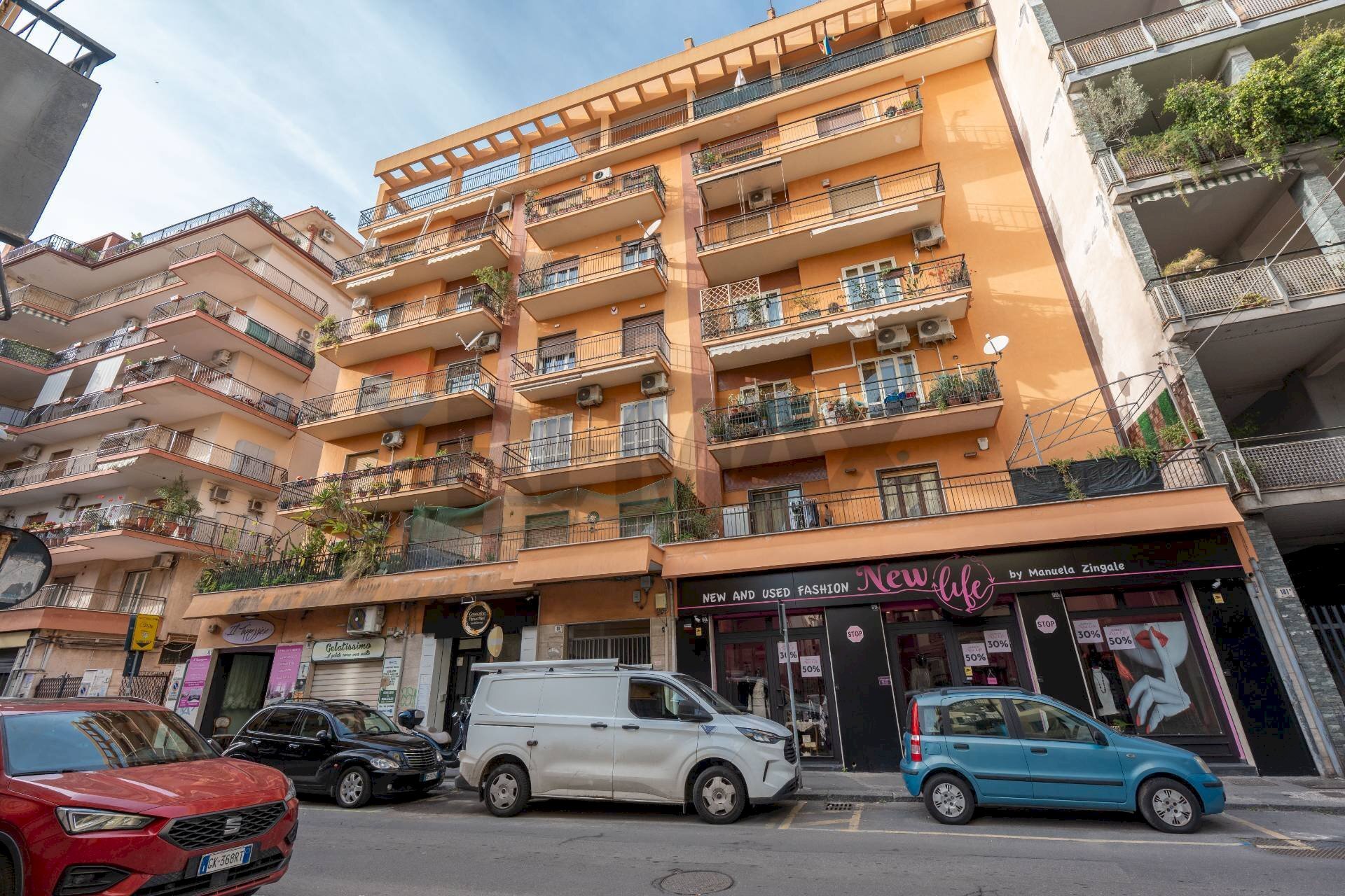 Edificio all\'aperto - Appartamento Via Canfora
 
99, Catania - foto 1