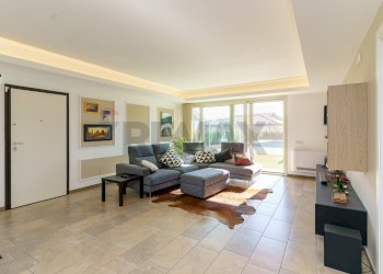 Soggiorno - Villa Via Fossa Lupo
 
15, Aci Sant'Antonio - foto 15