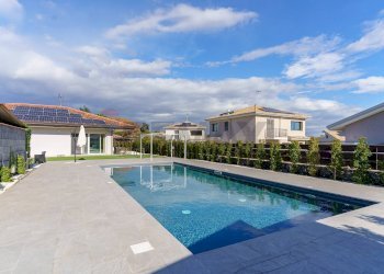 Piscina - Villa Via Fossa Lupo
 
15, Aci Sant'Antonio - foto 30