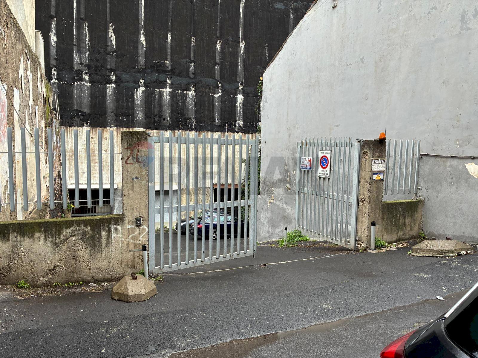 Edificio all\'aperto - Box Via Giulia
 
22, Catania - foto 1