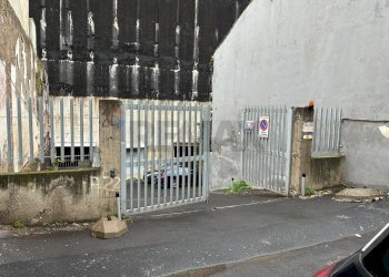 Edificio all\'aperto - Box Via Giulia
 
22, Catania - foto 1