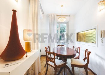 Sala da pranzo - Quadrilocale Traversa C di Via Gaetano Martino
 
15, Taormina - foto 9