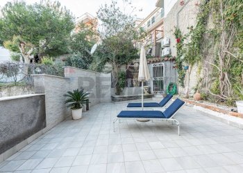 secondo Terrazzo - Quadrilocale Traversa C di Via Gaetano Martino
 
15, Taormina - foto 33