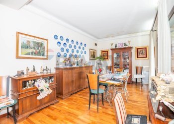 Sala da pranzo - Villa traversa gebbiazza
 
13, Siracusa - foto 5