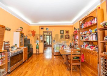 Sala da pranzo - Villa traversa gebbiazza
 
13, Siracusa - foto 13