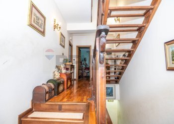 Scale - Villa traversa gebbiazza
 
13, Siracusa - foto 46