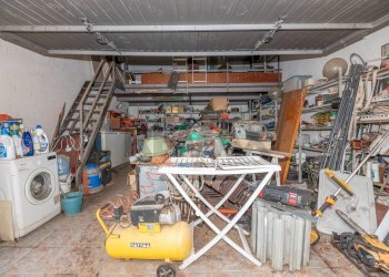 Dispensa di stoccaggio - Villa traversa gebbiazza
 
13, Siracusa - foto 69
