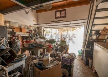 Dispensa di stoccaggio - Villa traversa gebbiazza
 
13, Siracusa - foto 71