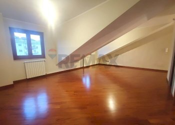 Stanza vuota - Villa a Schiera Via Sandro Pertini
 
17, San Nicola la Strada - foto 25