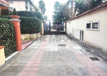 Terrazza - Villa a Schiera Via Sandro Pertini
 
17, San Nicola la Strada - foto 44