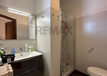 Bagno - Bilocale Via Madonna delle Grazie
 
15, L'Aquila - foto 15