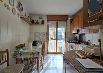 Cucina - Appartamento Via Aldo Moro
 
40, Pescara - foto 15