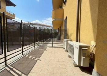 Balcone - Trilocale via giovanni da verrazzano
 
70, Treviglio - foto 15