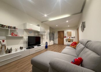 Taverna - Trilocale via giovanni da verrazzano
 
70, Treviglio - foto 22