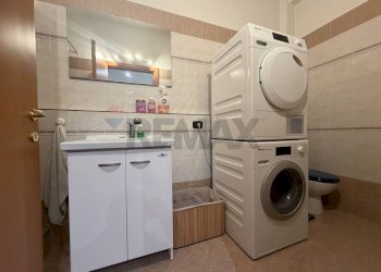 Bagno/Lavanderia - Trilocale via giovanni da verrazzano
 
70, Treviglio - foto 27