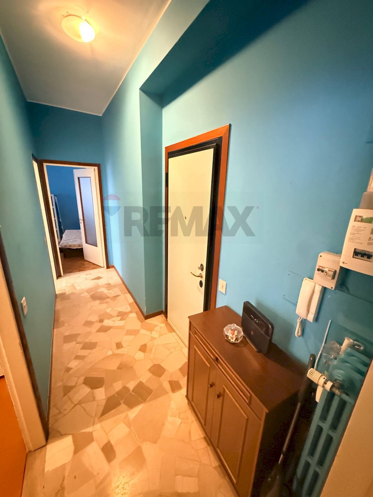 Hall / corridoio - Bilocale piazzale Tevere
 
8, Pavia - foto 2