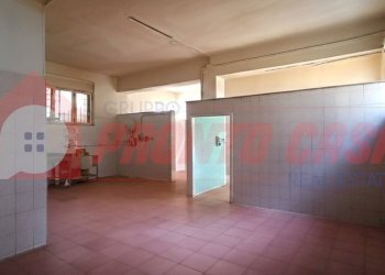 Foto 20 - Locale Commerciale Via PAPA GIOVANNI XXIII
 
3-5, Ischitella - foto 20