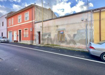 Casa all\'aperto - Casa indipendente Via Cesare Battisti
 
29, Usini - foto 2