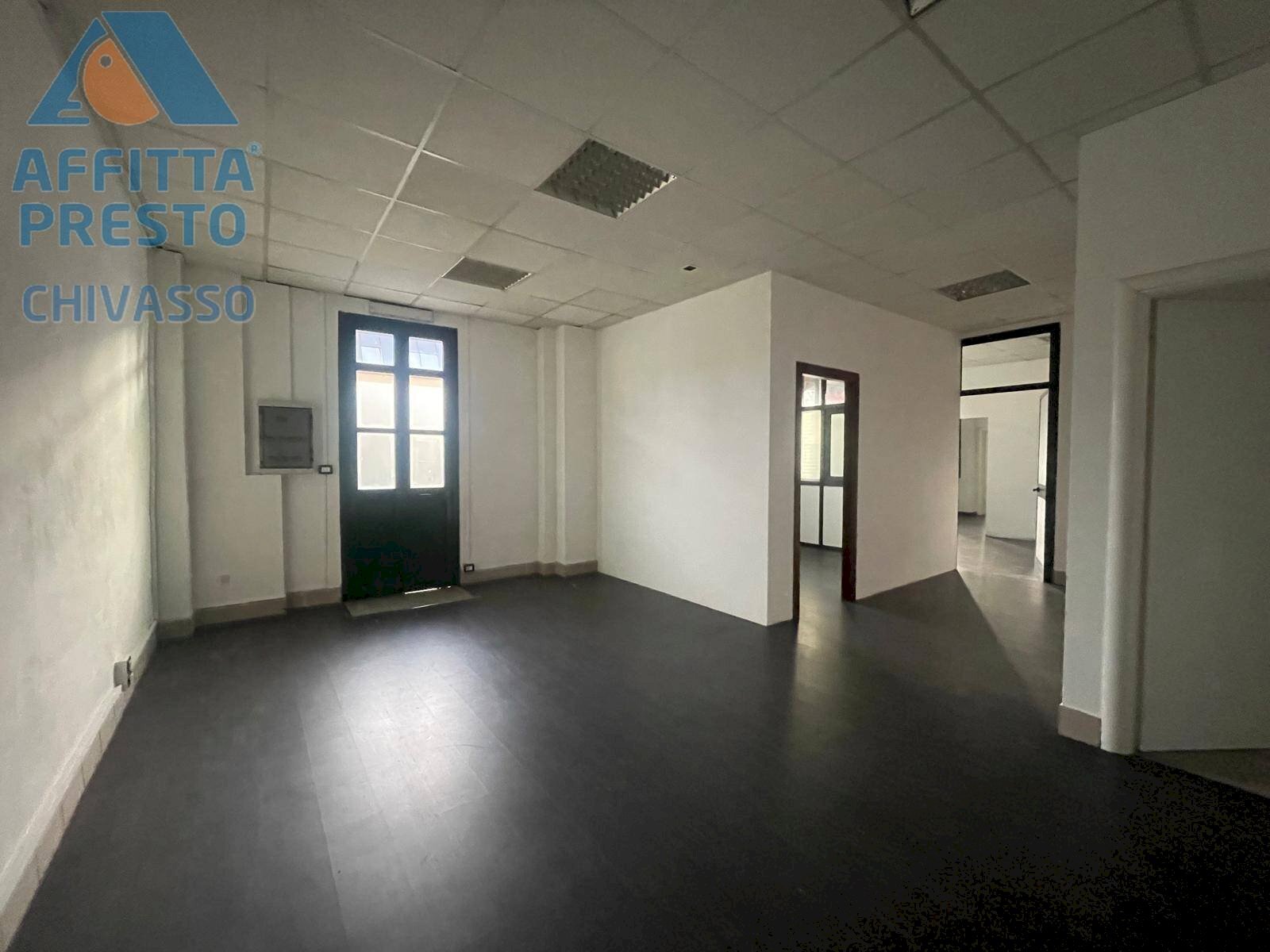 Foto 1 - Negozio Viale Cavour, Chivasso - foto 1