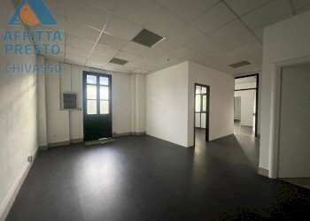 Foto 1 - Negozio Viale Cavour, Chivasso - foto 1