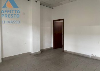 Foto 6 - Negozio Viale Cavour, Chivasso - foto 5