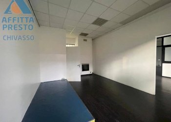 Foto 10 - Negozio Viale Cavour, Chivasso - foto 9