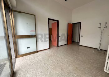 Stanza vuota - Negozio Piazza XXV Aprile
 
15, Sala Baganza - foto 2