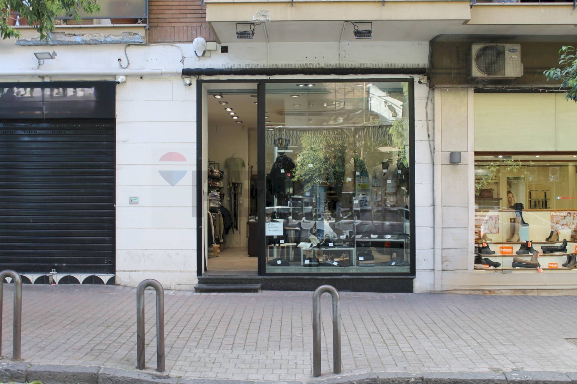 Edificio all\'aperto - Attività Commerciale Via Dell'Epomeo
 
1, Napoli - foto 1