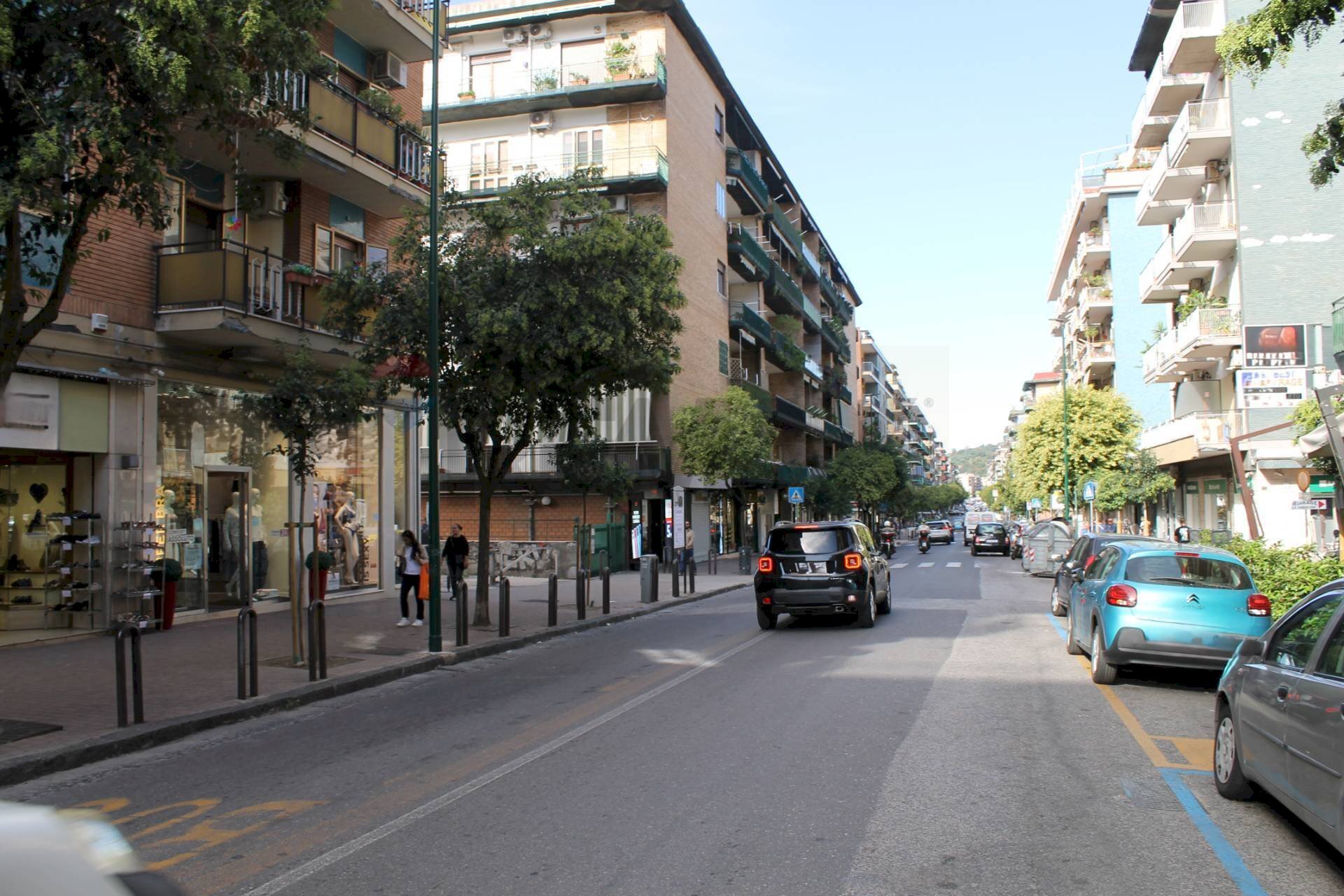 Edificio all\'aperto - Attività Commerciale Via Dell'Epomeo
 
1, Napoli - foto 3