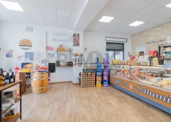 Camera / camera da letto - Commercial Activity Piazza Pallavicino
 
36, Palermo - photo 4