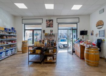 Ufficio - Commercial Activity Piazza Pallavicino
 
36, Palermo - photo 5