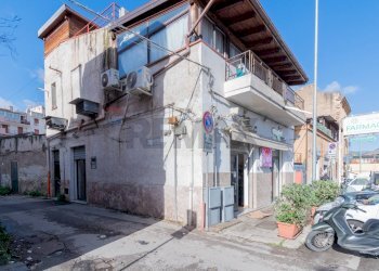 Edificio all\'aperto - Commercial Activity Piazza Pallavicino
 
36, Palermo - photo 17