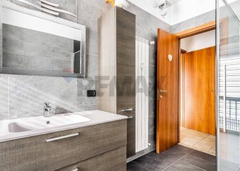 Bagno - Quadrilocale VIALE VITTORIO VENETO
 
9, Gallarate - foto 17