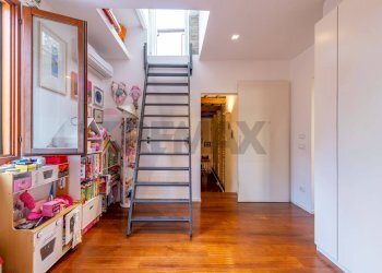 Scale - Appartamento Via Del Lavatore, Roma - foto 25