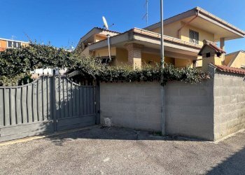 Foto 2 - Three-room apartment Pomezia - photo 2