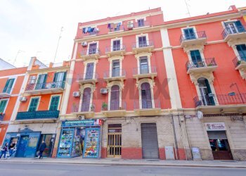 Edificio all\'aperto - Trilocale Via Francesco Crispi
 
82, Bari - foto 1