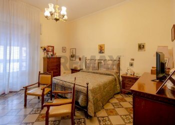 Camera / camera da letto - Trilocale Via Francesco Crispi
 
82, Bari - foto 5