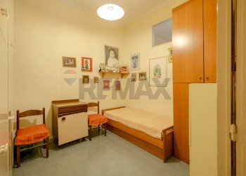 Camera / camera da letto - Trilocale Via Francesco Crispi
 
82, Bari - foto 6