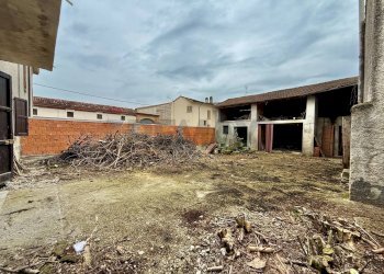 Casa all\'aperto - Casa semi indipendente Via Beata Vergine
 
3, Pescarolo ed Uniti - foto 24