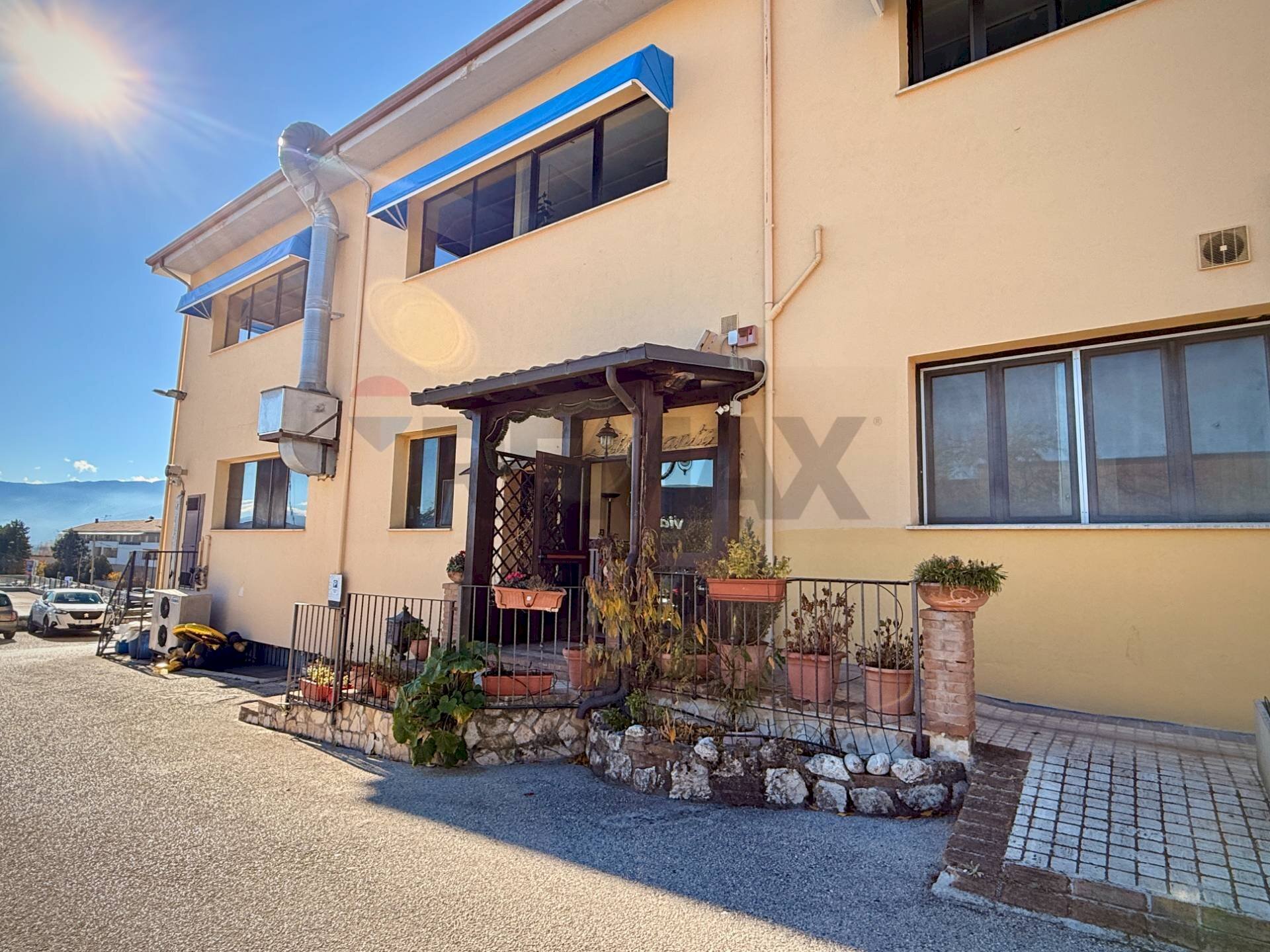 Edificio all\'aperto - Locale Commerciale via XX settembre
 
359, Avezzano - foto 2