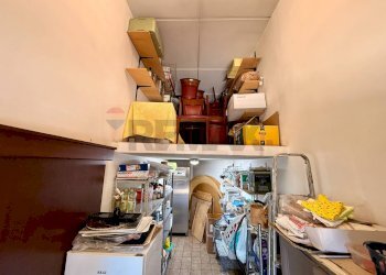 Dispensa di stoccaggio - Locale Commerciale via XX settembre
 
359, Avezzano - foto 28