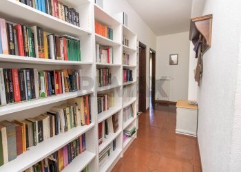 Hall / corridoio - Villa Pianella - foto 37