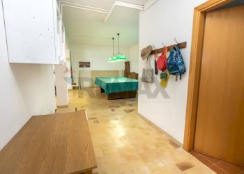 Hall / corridoio - Villa Pianella - foto 54