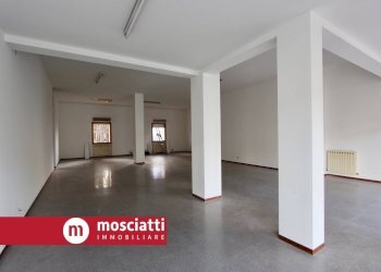 Foto 6 - Locale Commerciale Viale Cesare Battisti, Matelica - foto 6