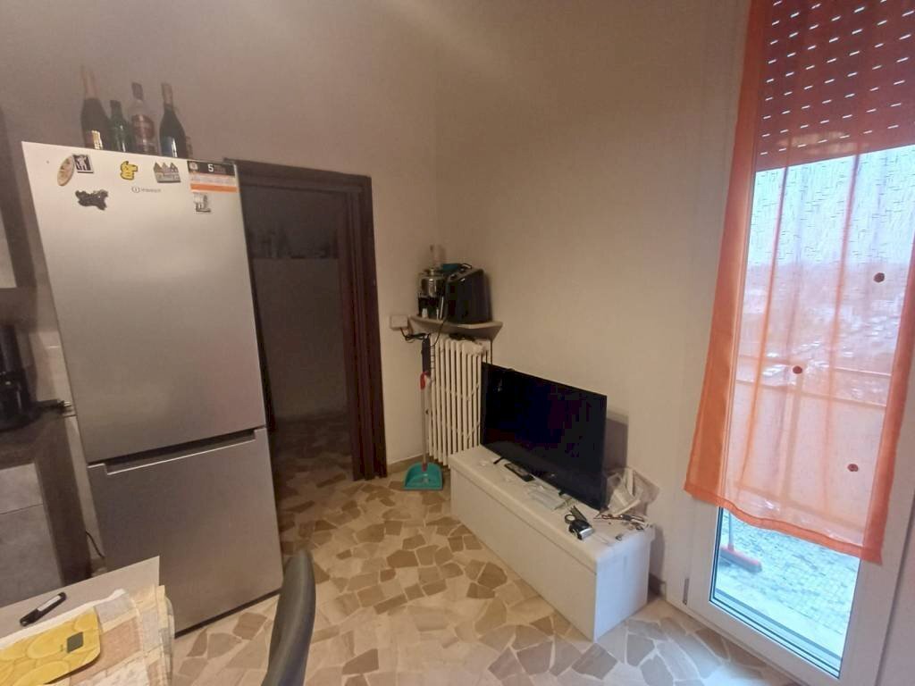 Salone - Three-room apartment via Martiri di Belfiore, Carpi - photo 1